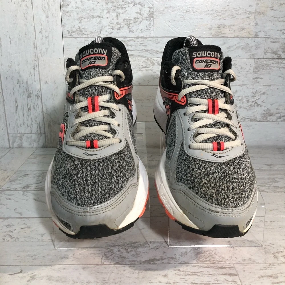 Saucony Cohesion 10 Running Shoes Gray Pink GUC‎